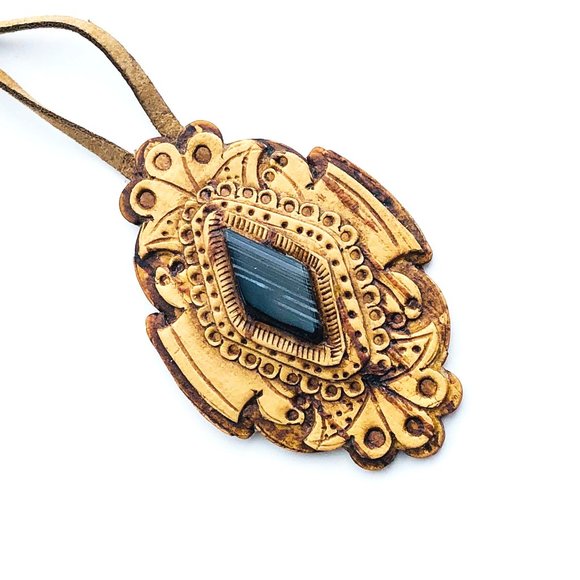 Birch Bark, Black Sardonyx, and Leather Necklace - Picture 6 of 9